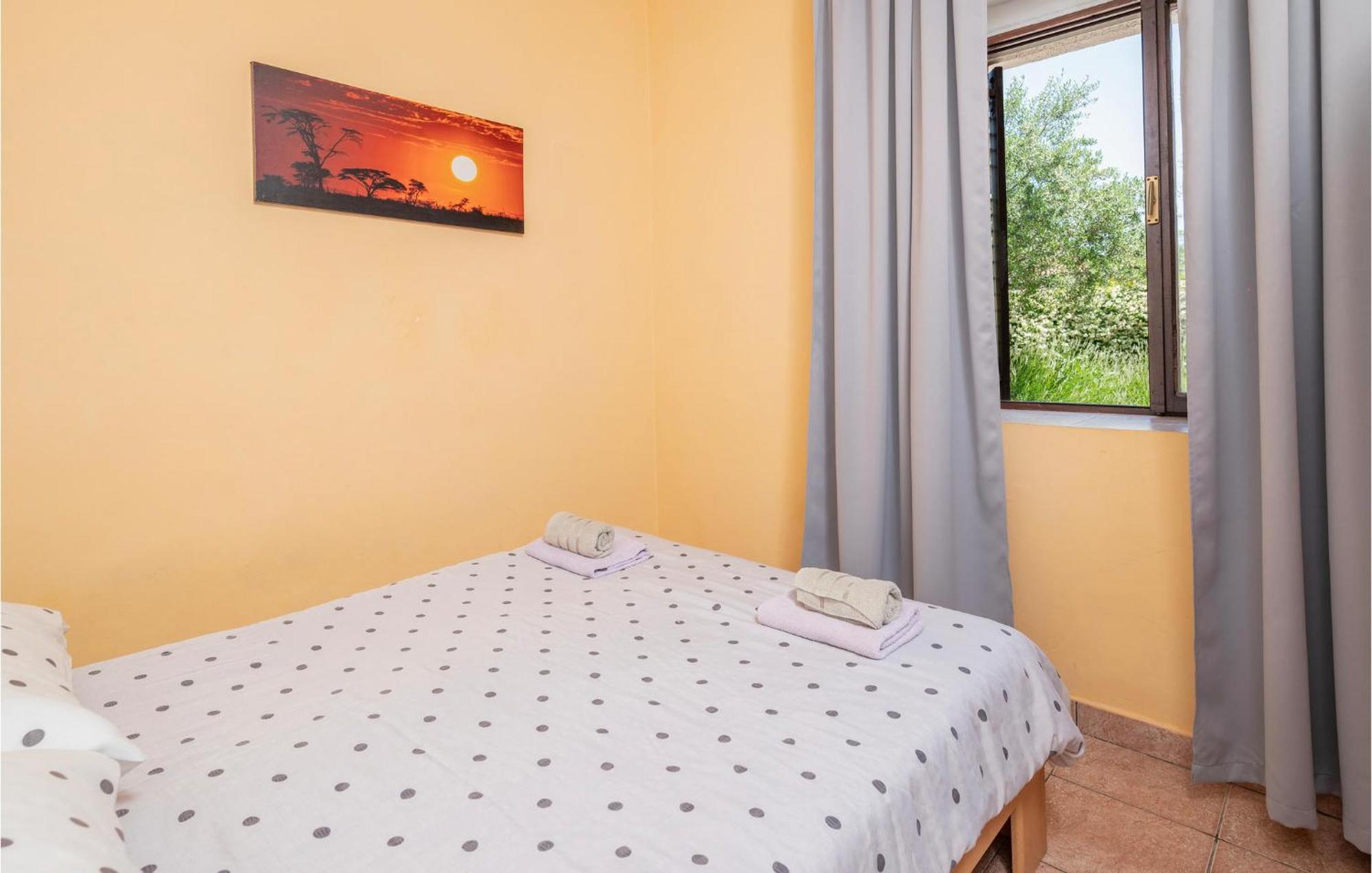 Cozy Apartment In Fazana With Kitchen Exteriör bild